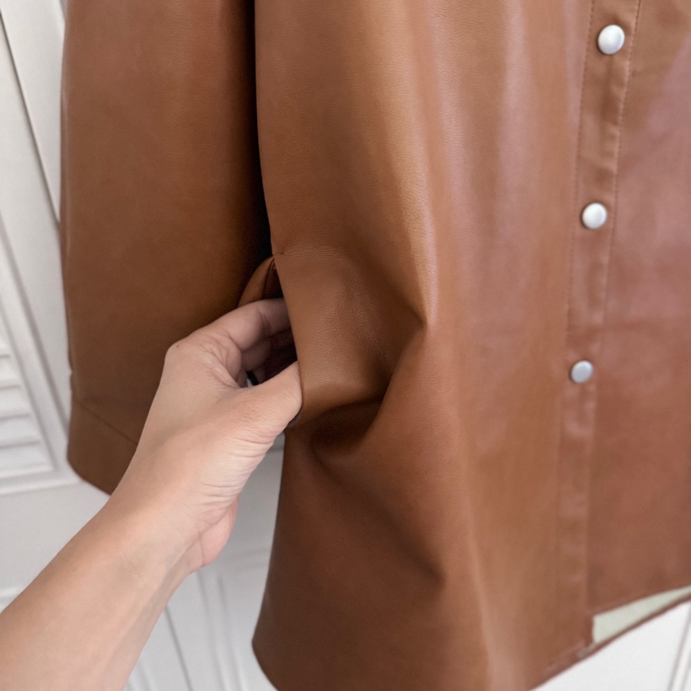 Bagatelle Collection | Faux Leather Oversized Shacket Size Large - Picture 4 of 8